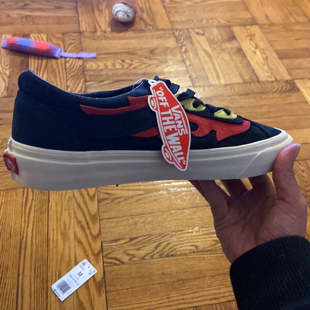 New in box Vans Ni Flamethrower